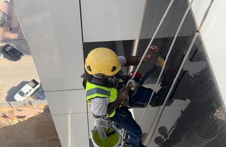 تنظيف عمال حبال سبايدر بالرياض 0539799675 7 تنظيف عمال حبال سبايدر بالرياض